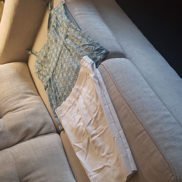 Ann Taylor Loft Top Sz 12 & Bermuda White Shorts Sz 14 Banana** - Picture 3 of 10